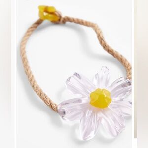 Zara Daisy Resin / Rope Necklace